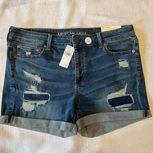 American Eagle NEW  Midi denim shorts Size 16